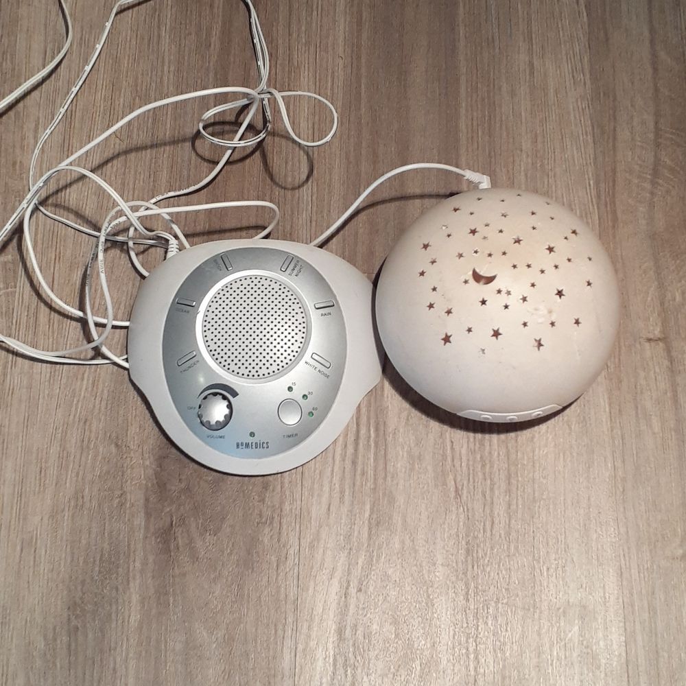 Homedics Sound Noise Machine and Starry Baby Night Light
